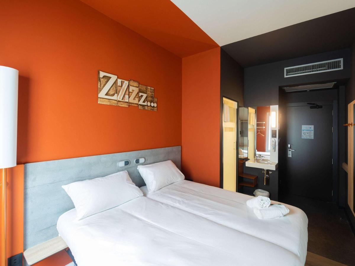 Ibis Budget Madrid Aeropuerto Zewnętrze zdjęcie