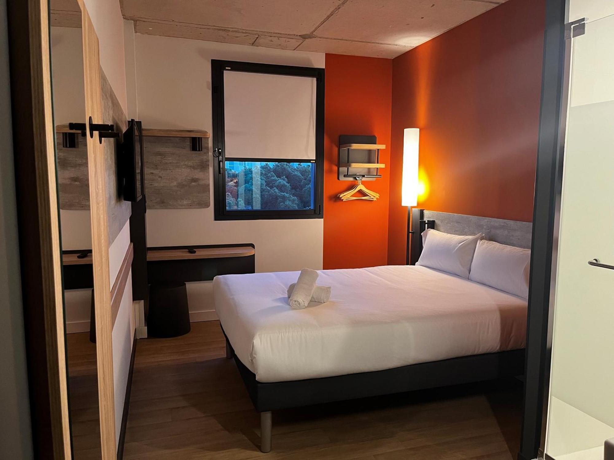 Ibis Budget Madrid Aeropuerto Zewnętrze zdjęcie
