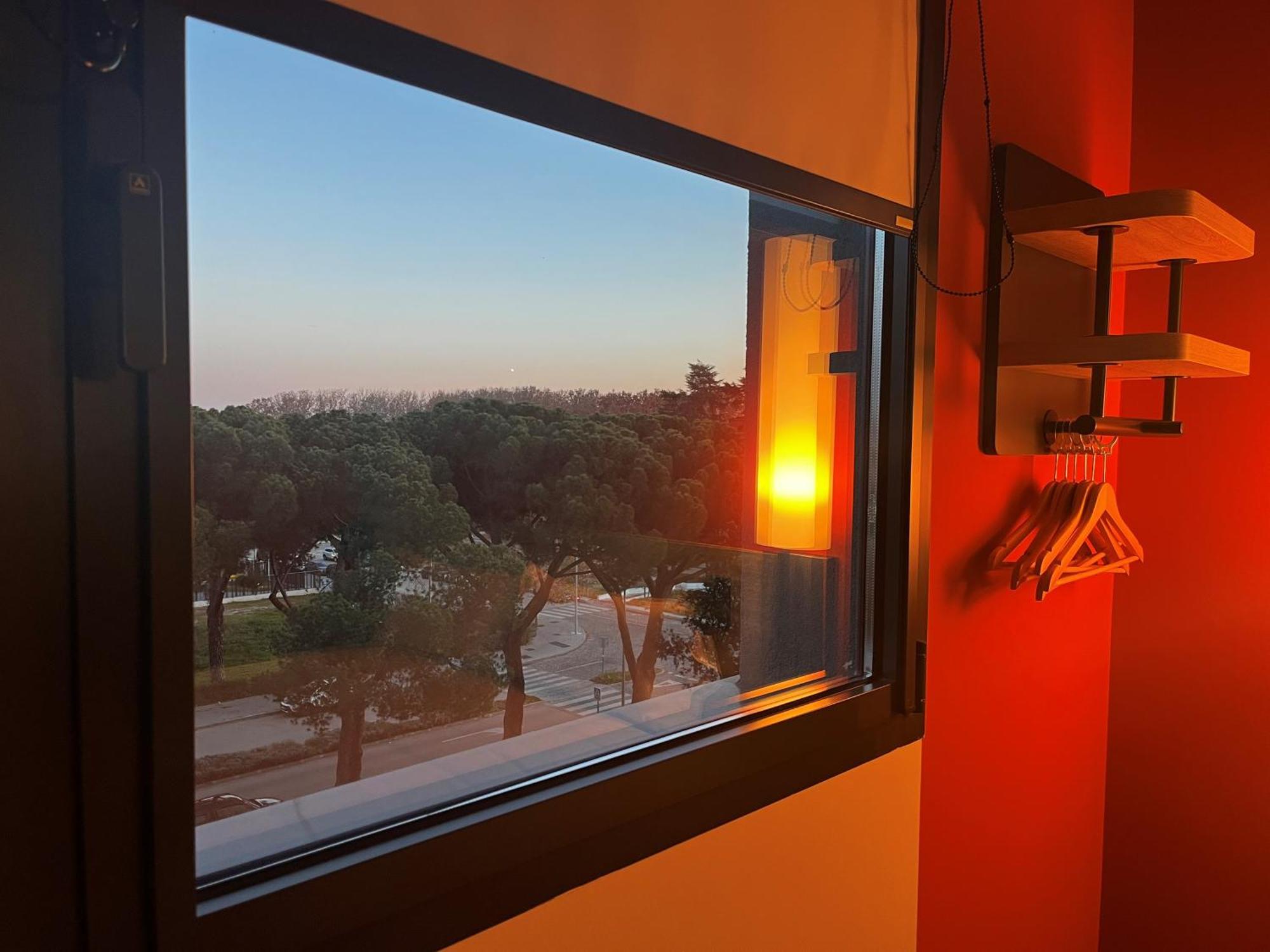 Ibis Budget Madrid Aeropuerto Zewnętrze zdjęcie