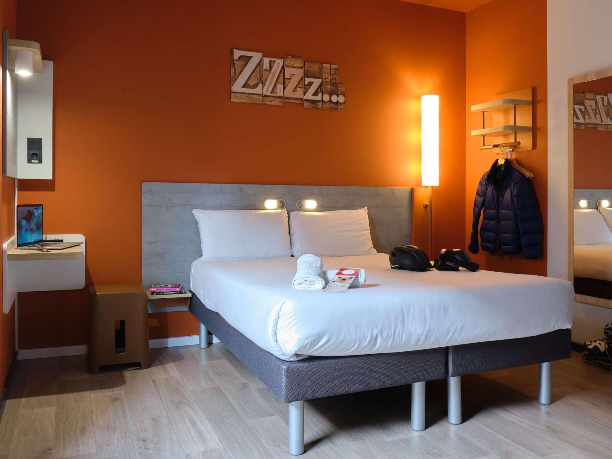 Ibis Budget Madrid Aeropuerto Zewnętrze zdjęcie