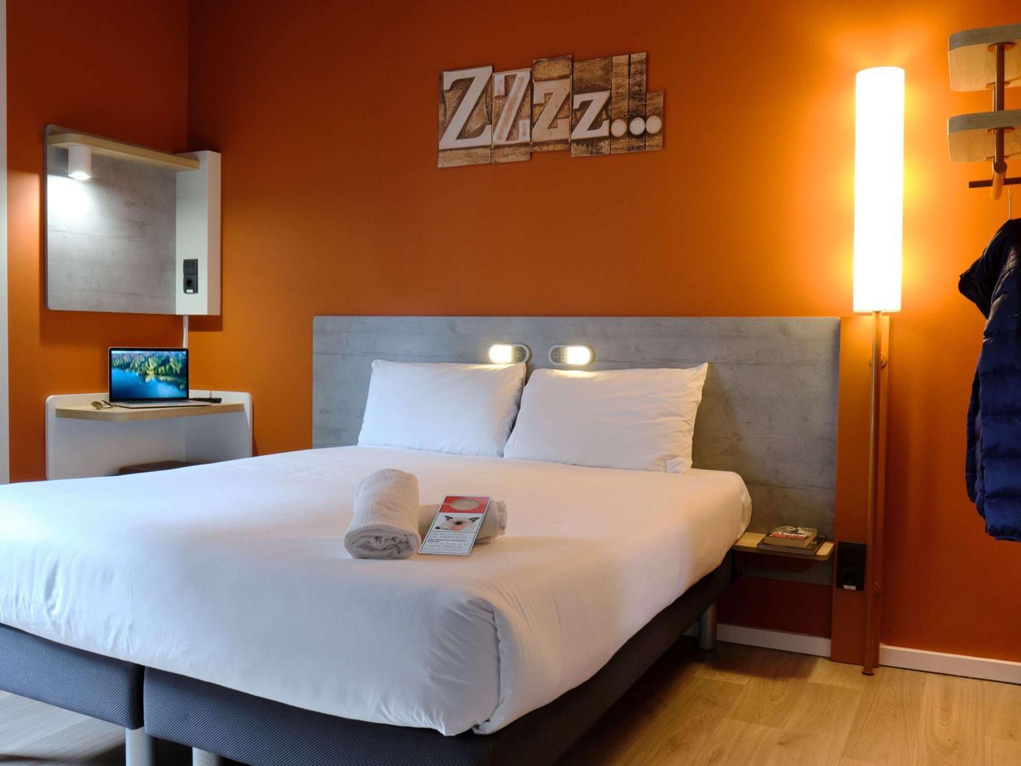 Ibis Budget Madrid Aeropuerto Zewnętrze zdjęcie