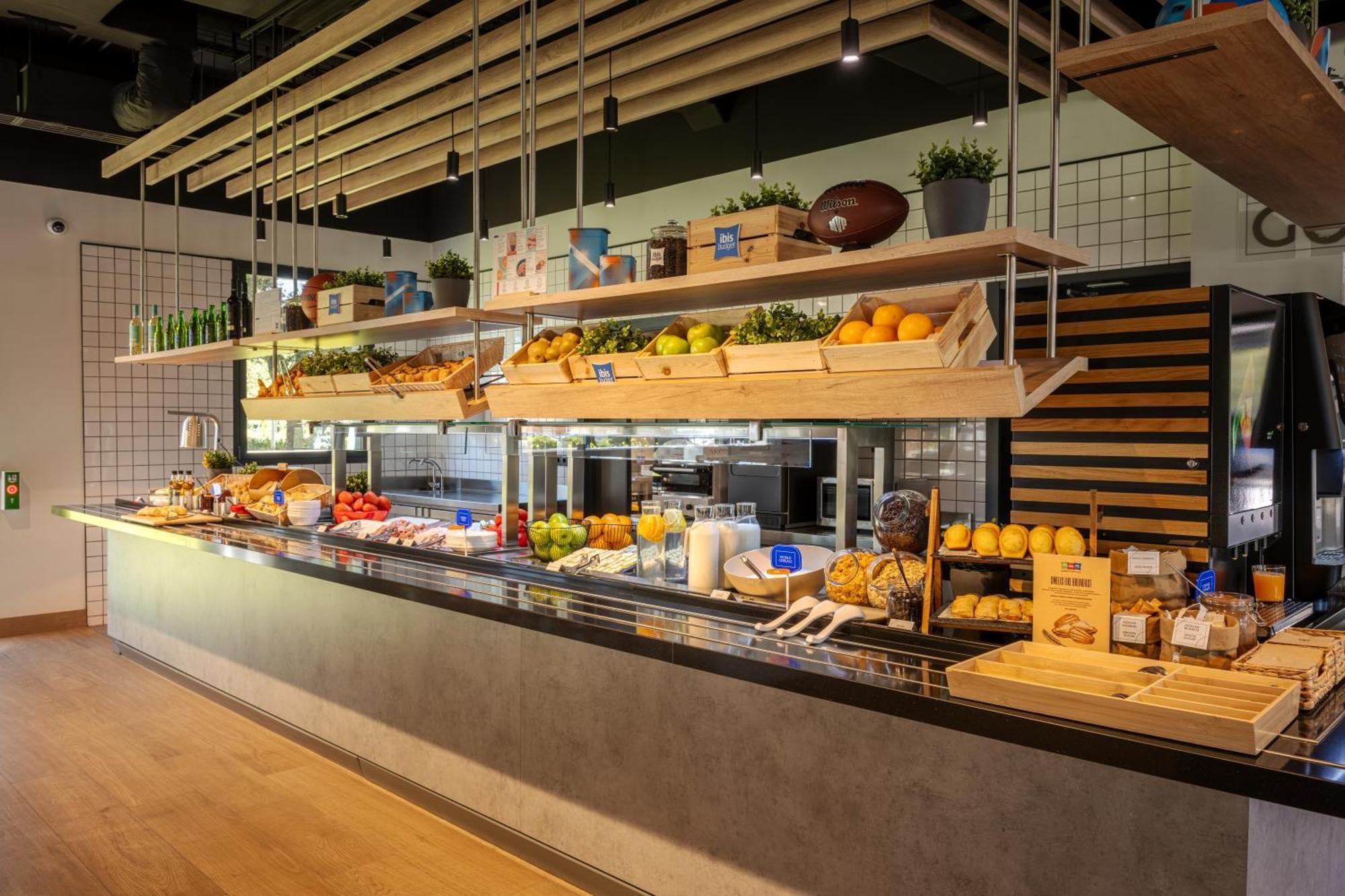 Ibis Budget Madrid Aeropuerto Zewnętrze zdjęcie